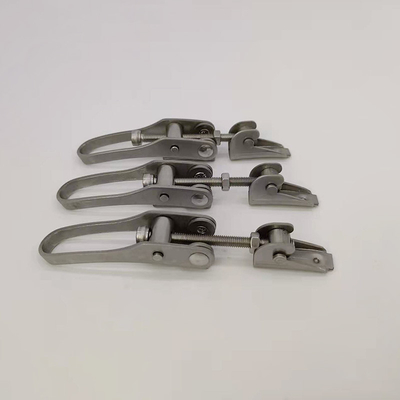 Connettore per fascetta stringitubo personalizzato in acciaio al carbonio, parti stampate in metallo per ventilazione e rimozione della polvere
